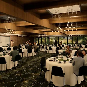4* Hotel Sheraton Montreal Airport
